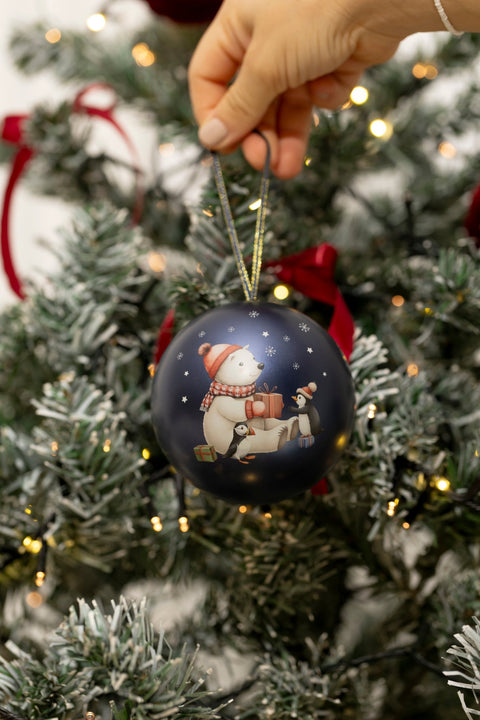 Christmas Chocolate Bauble with Truffle Pops 100g | Bear - WOW Chocolao!
